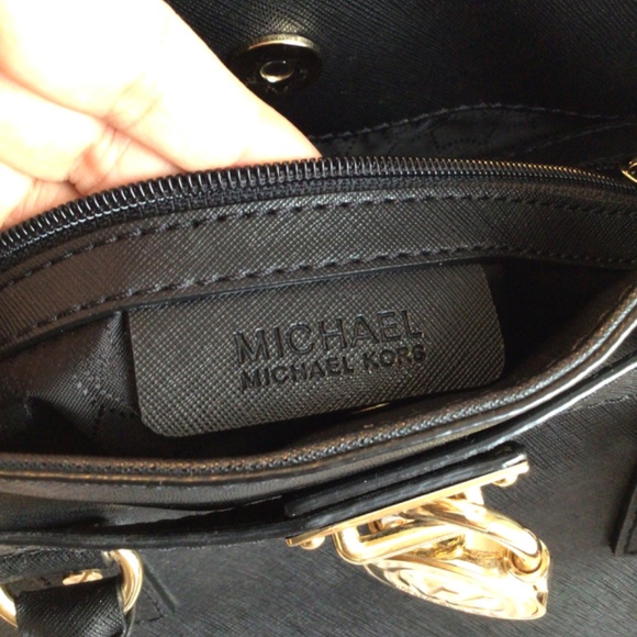 Michael Kors Black Saffiano Leather Hamilton Medium Satchel - Picture 6 of 13